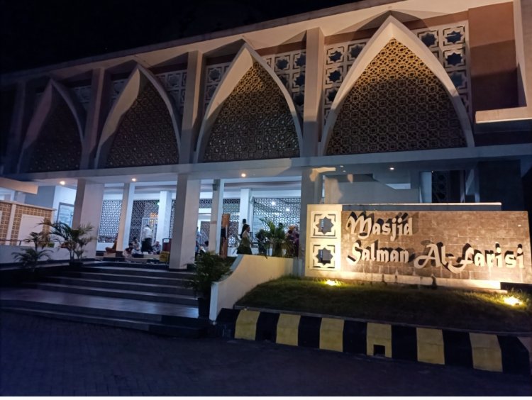 Menumbuhkan Filantrophy Pada Diri Anak