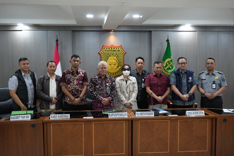 Pemulangan Subjek Red Notice di Tokyo Terpidana Perkara Penipuan Atas Nama Al Naura Karima Pramesti